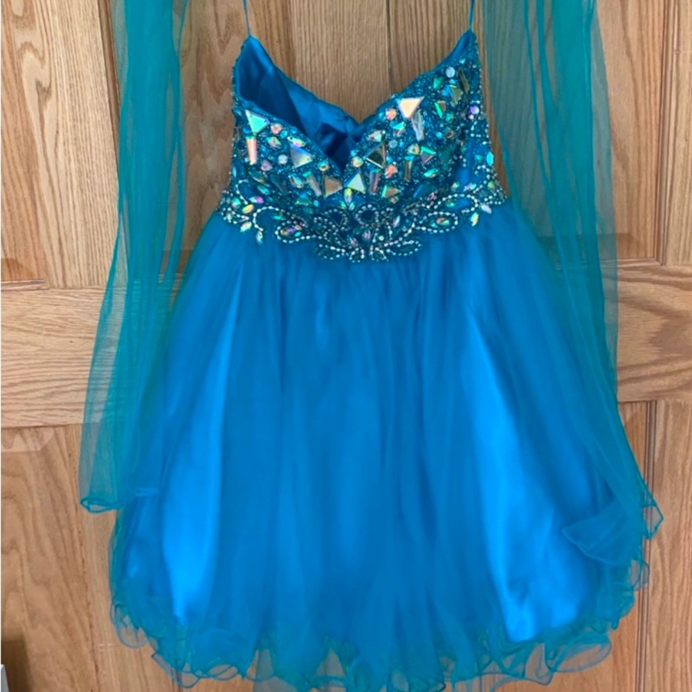 Prom/Formal/HCO - Picture 3 of 3